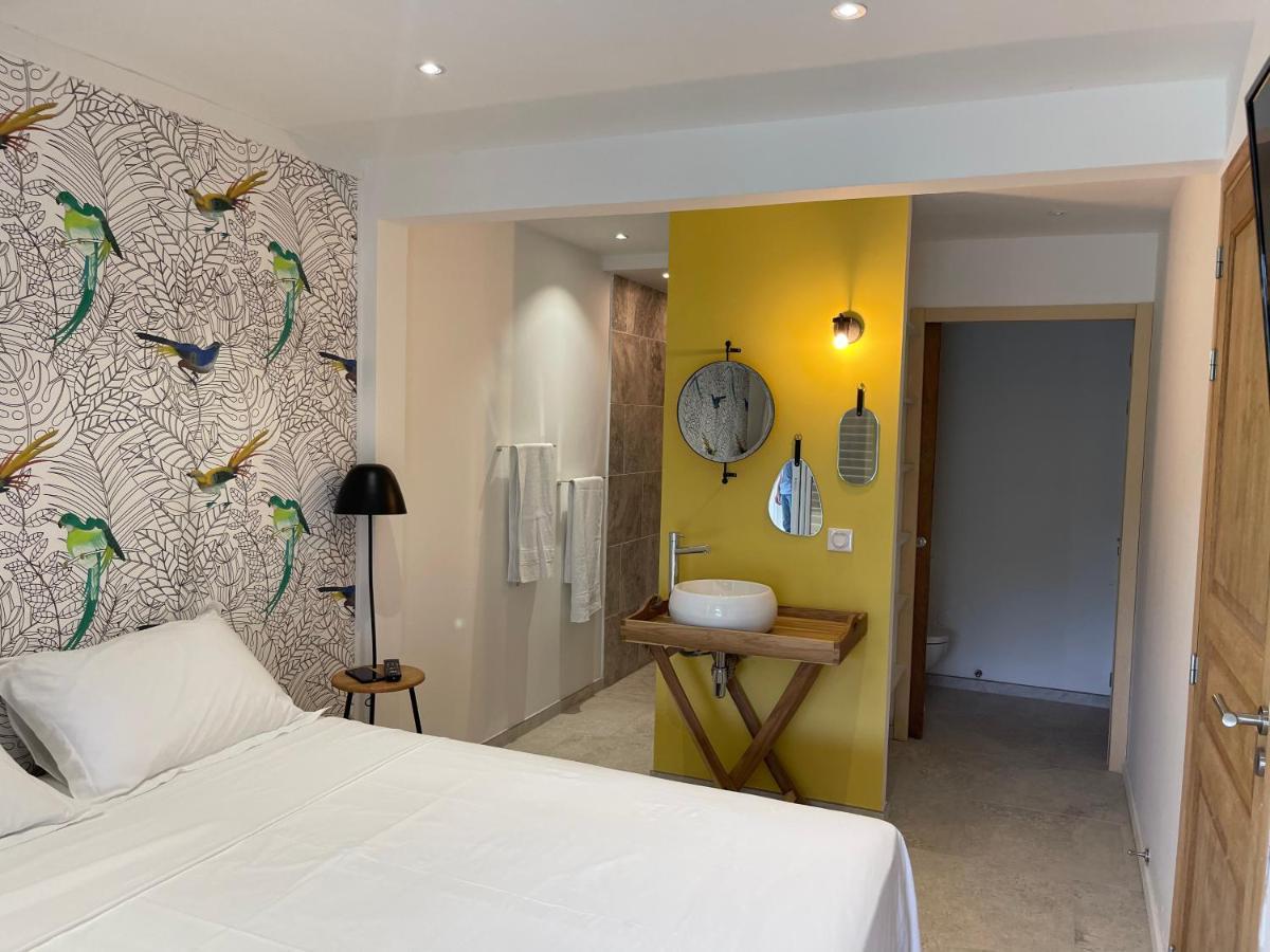 Les Appart Villa Sunbay Caraibes Avec Piscine Privative Vue Mer Et Montagne Le François المظهر الخارجي الصورة
