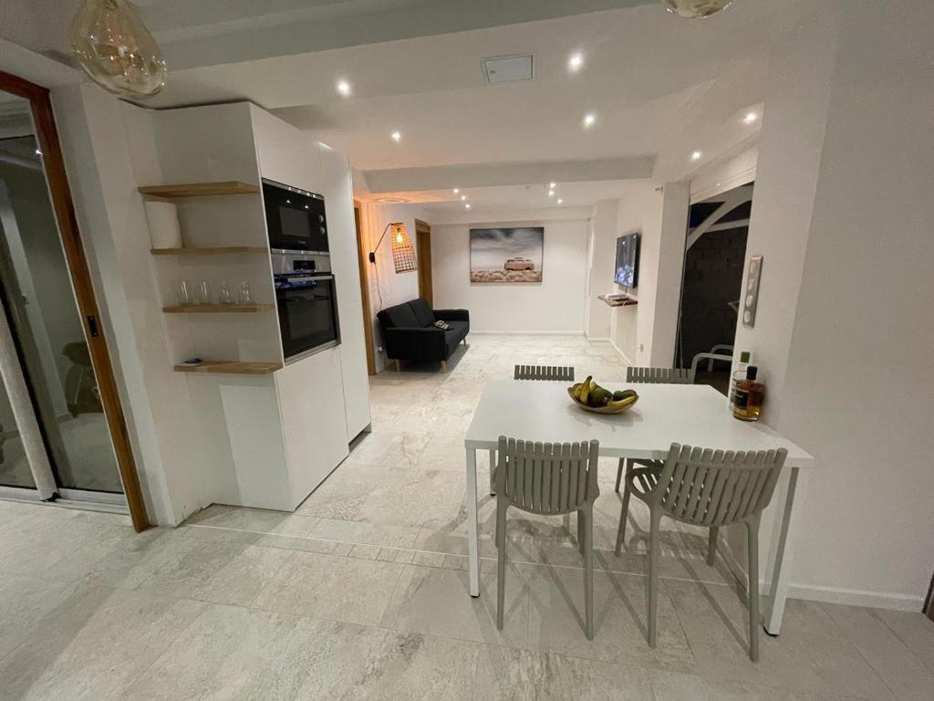 Les Appart Villa Sunbay Caraibes Avec Piscine Privative Vue Mer Et Montagne Le François المظهر الخارجي الصورة