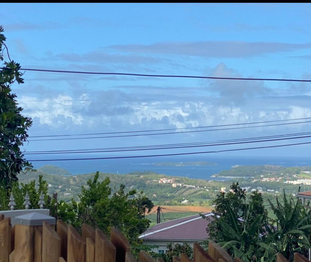 Les Appart Villa Sunbay Caraibes Avec Piscine Privative Vue Mer Et Montagne Le François المظهر الخارجي الصورة