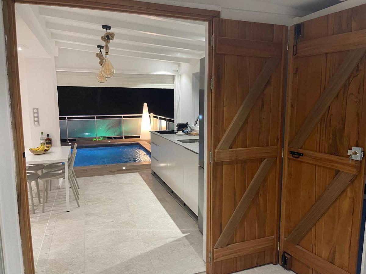 Les Appart Villa Sunbay Caraibes Avec Piscine Privative Vue Mer Et Montagne Le François المظهر الخارجي الصورة